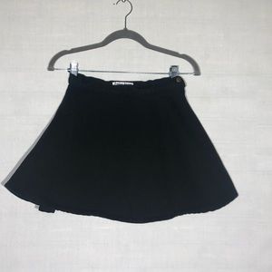 ☀️AMERICAN APPAREL BLACK SKATER JEAN SKIRT